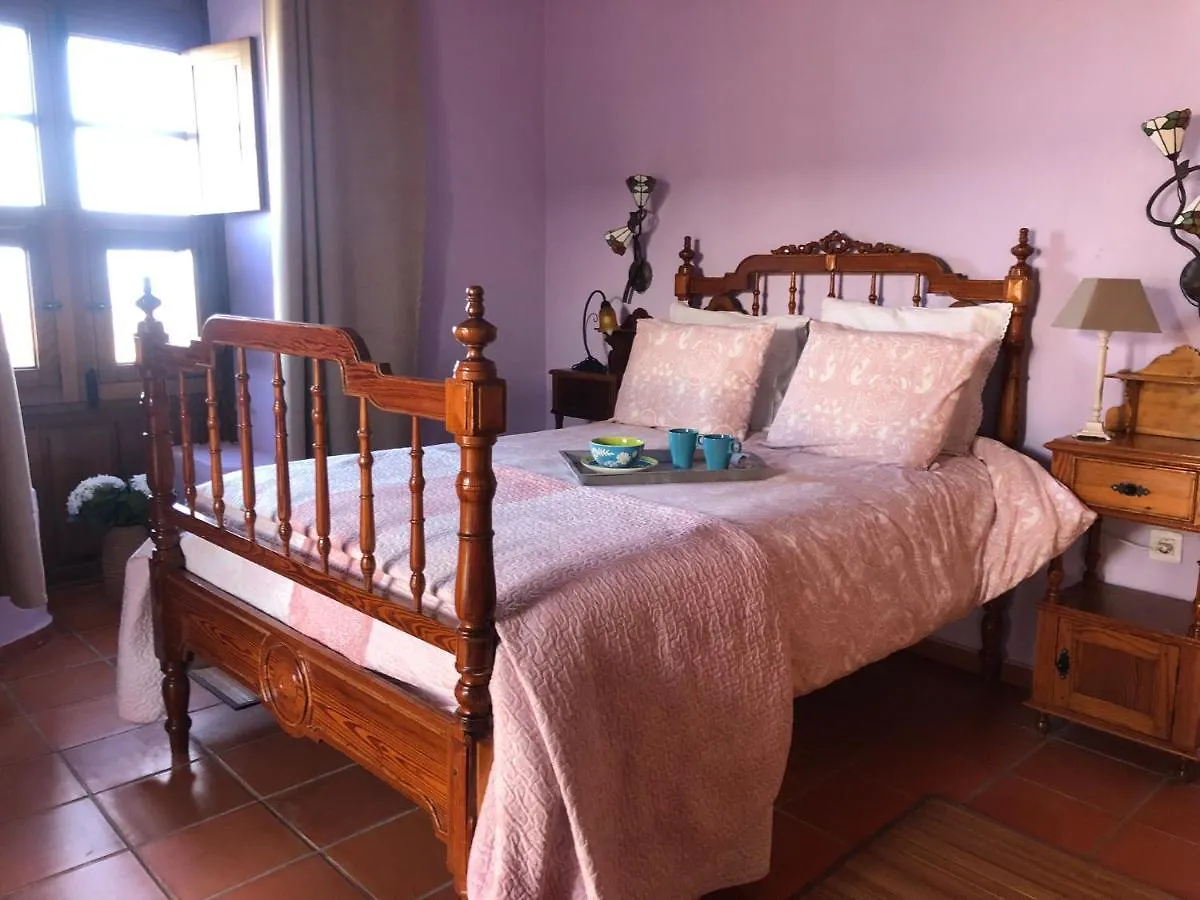 Casona La Orilla 1908 Tias Bed & Breakfast