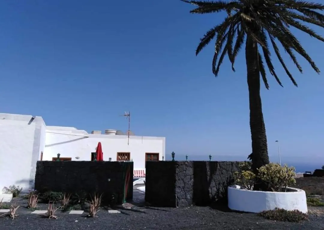 Casona La Orilla 1908 Tias Bed & Breakfast Spain