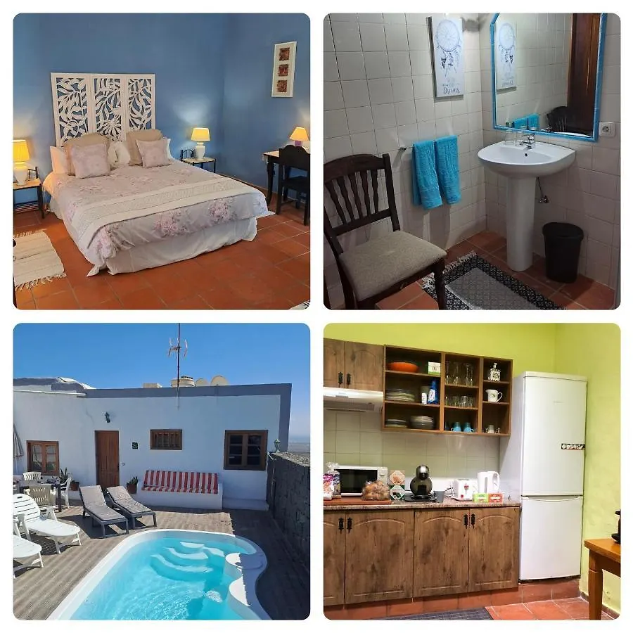 Casona La Orilla 1908 Tias Bed & Breakfast 0*,  Spain